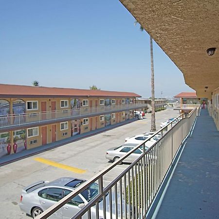 Los Angeles Inn & Suites - Lax West Athens Exterior photo